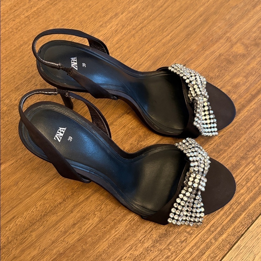 Zara Rhinestone Bow High Heels - Picture 3 of 6